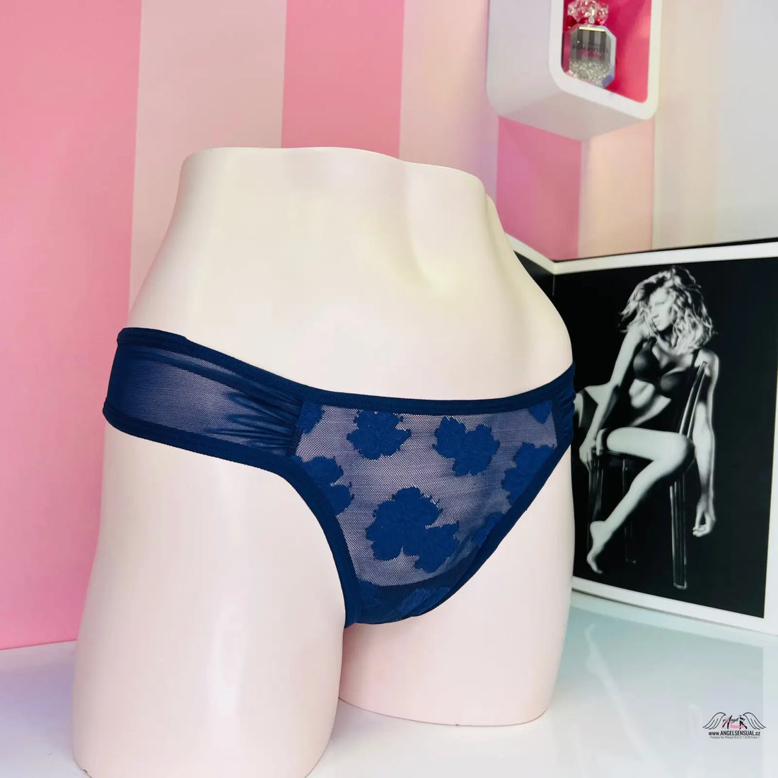 Všité květiny, tanga pink, síťované tanga pink, elegantní modré květinové síťové kalhotky