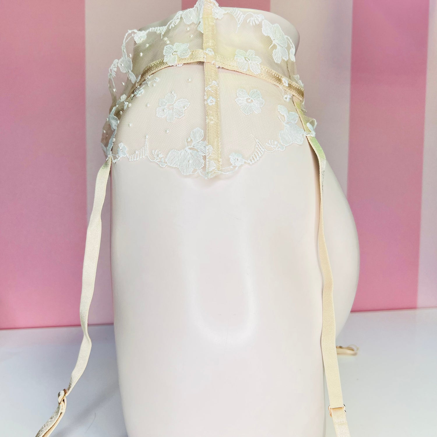 Podvazkový pás s perličkami - M/L / Bílá / Nové se štítky - Victoria’s Secret