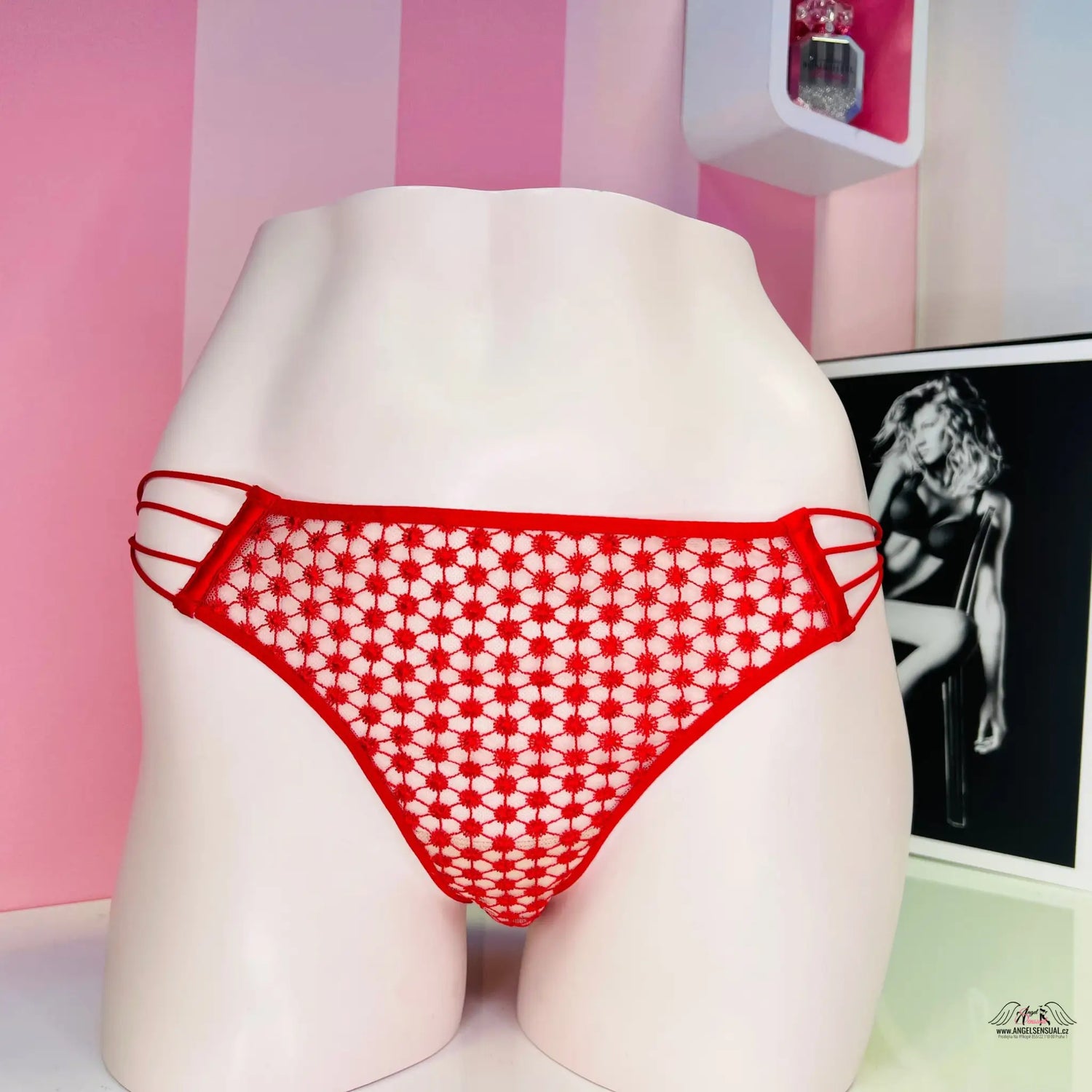 Síťované tanga s úzkými gumičkami - M / Červená / Nové se štítky - Kalhotky Victoria’s Secret