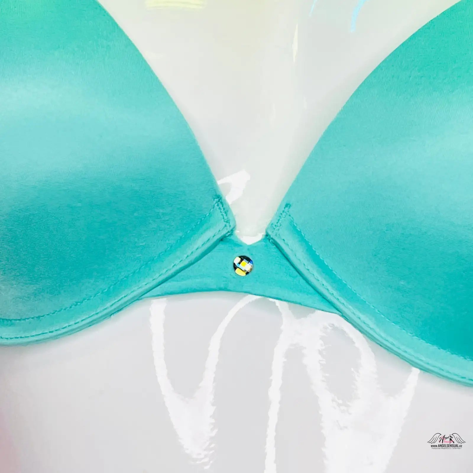 Turquoise push-up bra from Stylová Klenotnice with double straps and sparkling details