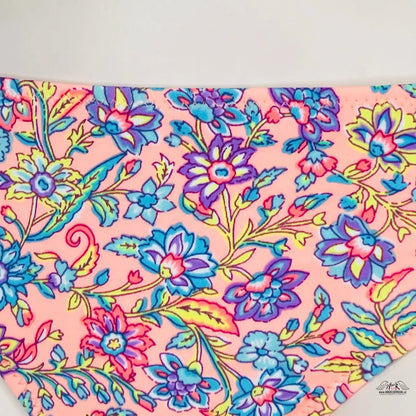 Floral patterned bikini bottom from Stylové Léto for elegant comfort