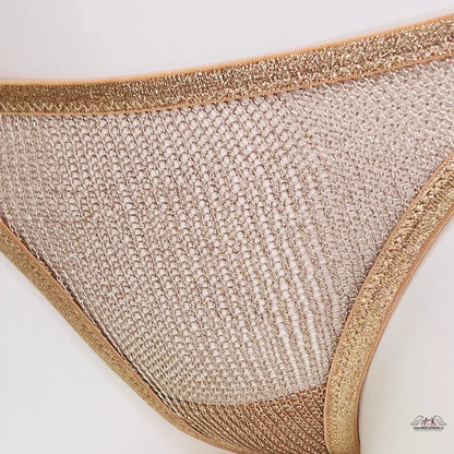 Zlaté síťované bikiny Phoebe od Agent Provocateur pro svůdný vzhled