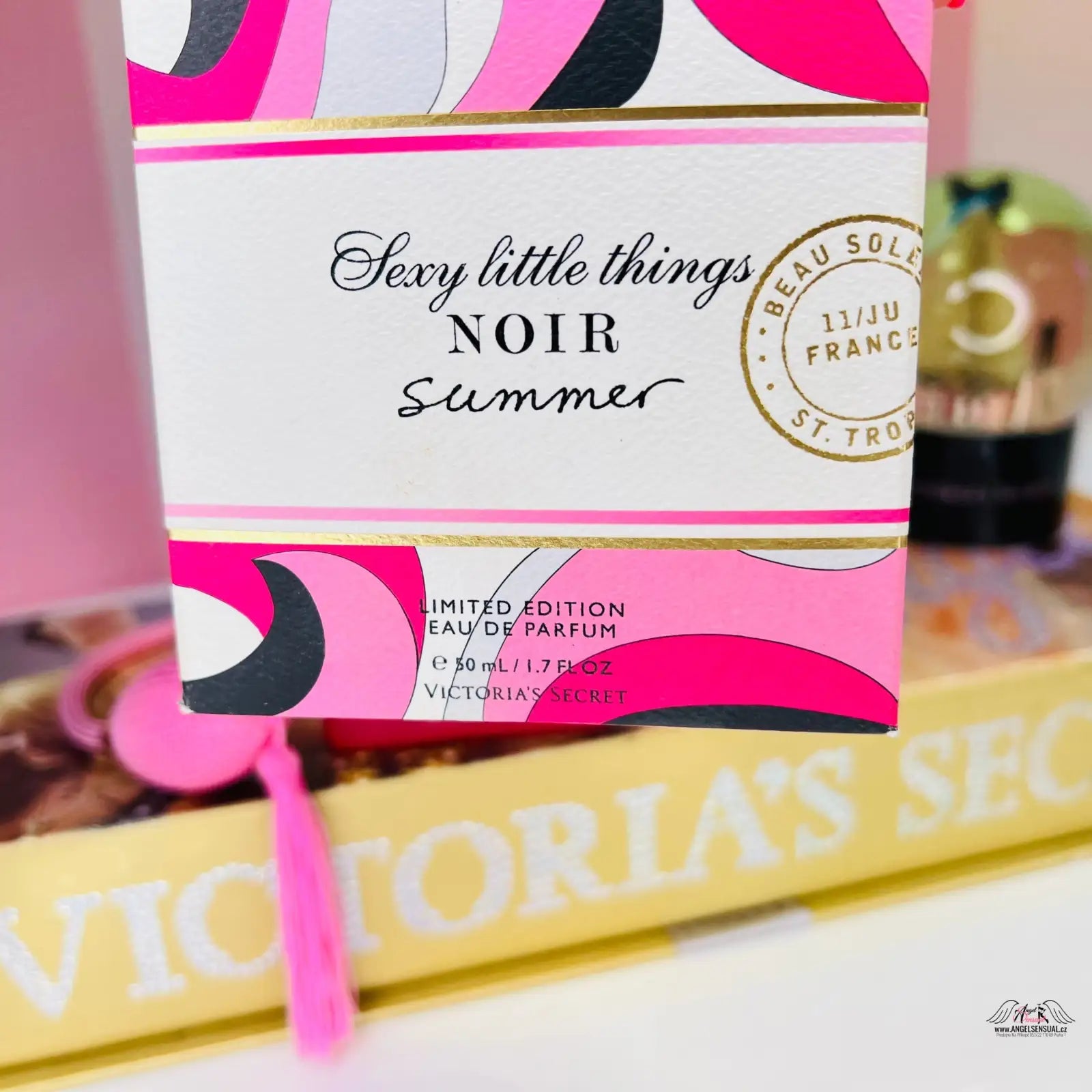 Luxusní parfémový box Victoria’s Secret z limitované edice Noir