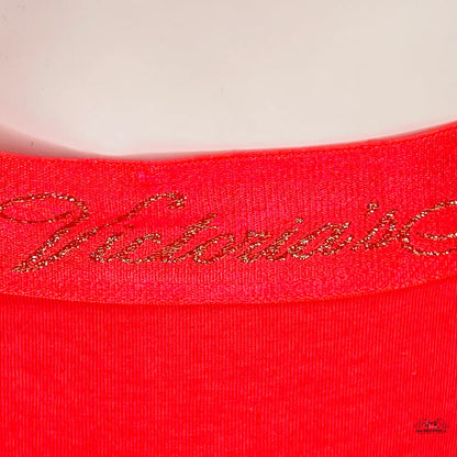 Red sweater with gold SEI embroidery on chest, part of Victoria’s Secret Bavlněné Kalhotky Vyšší Pas collection for maximální komfort