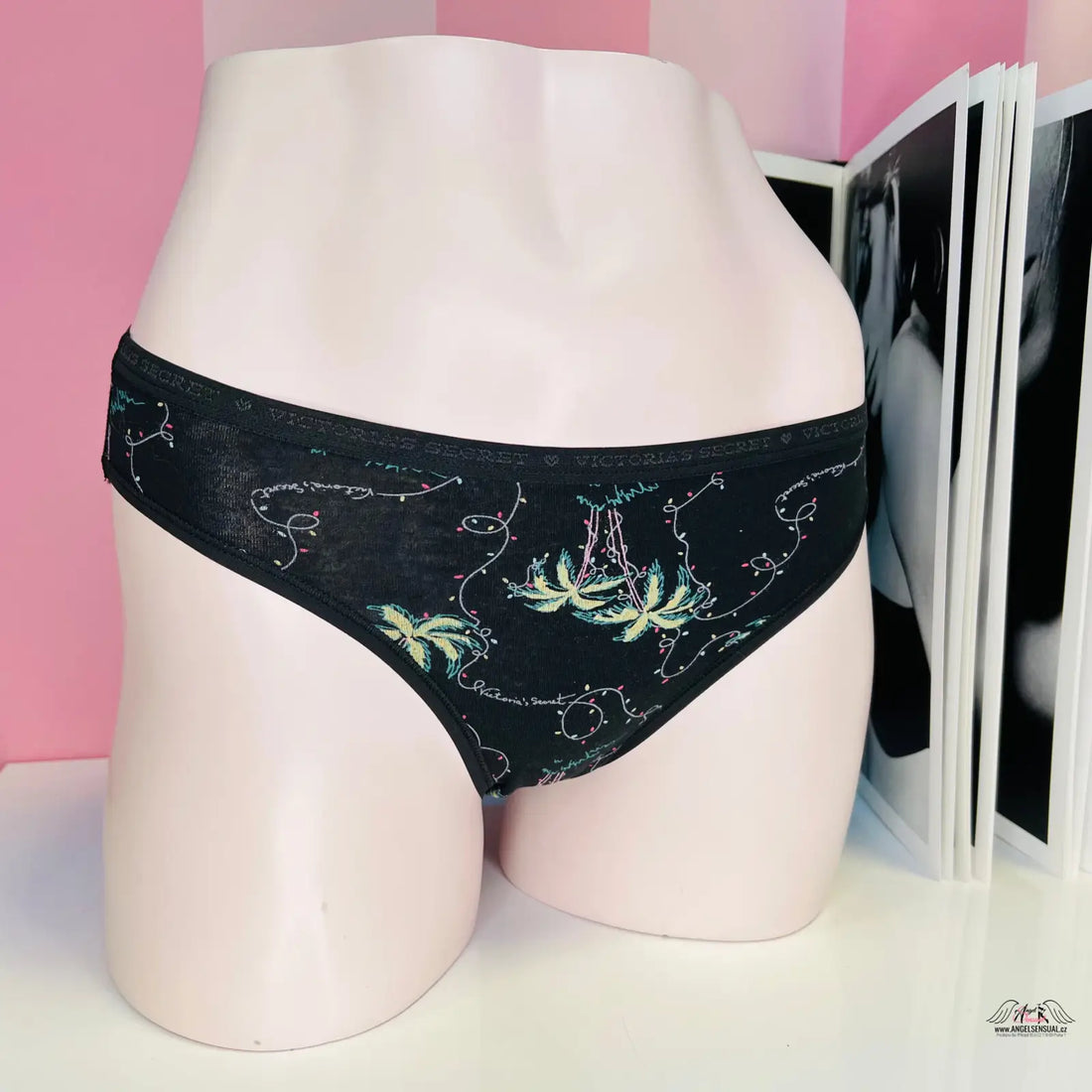 Black bavlněné kalhotky Victoria’s Secret s květinovým vzorem, apparel &amp; accessories