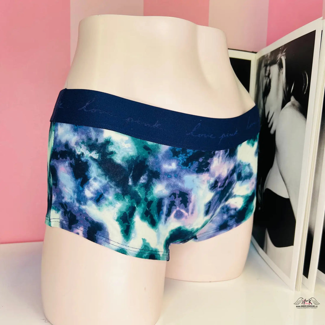 Tie-dyed pohodlné vícebarevné boxerky Victoria’s Secret s pevnou gumou a barevnými vzory