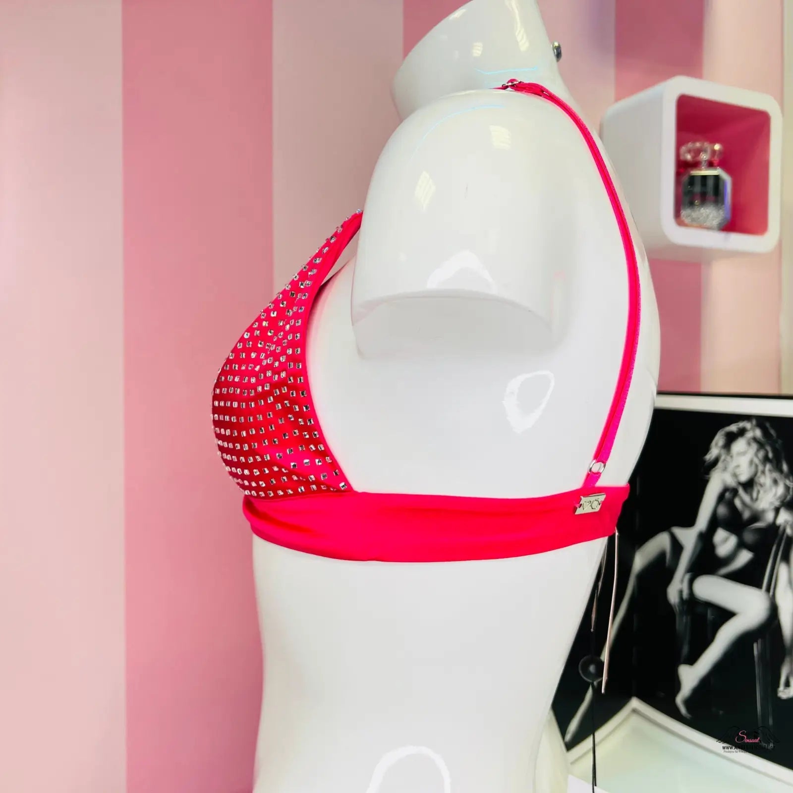 Luxusní růžová braletka kolekce Love for Lemons na bílé figuríně