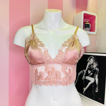 Luxusní nevyztužená krajková braletka Victoria’s Secret s růžovým saténem a krajkou