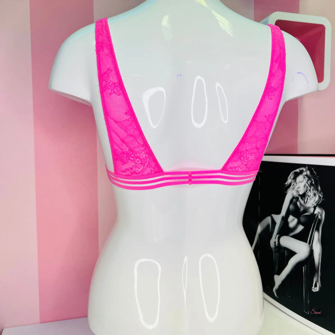 Hot pink lace braletka Svítivě růžová braletka Růžová braletka Victoria’s Secret