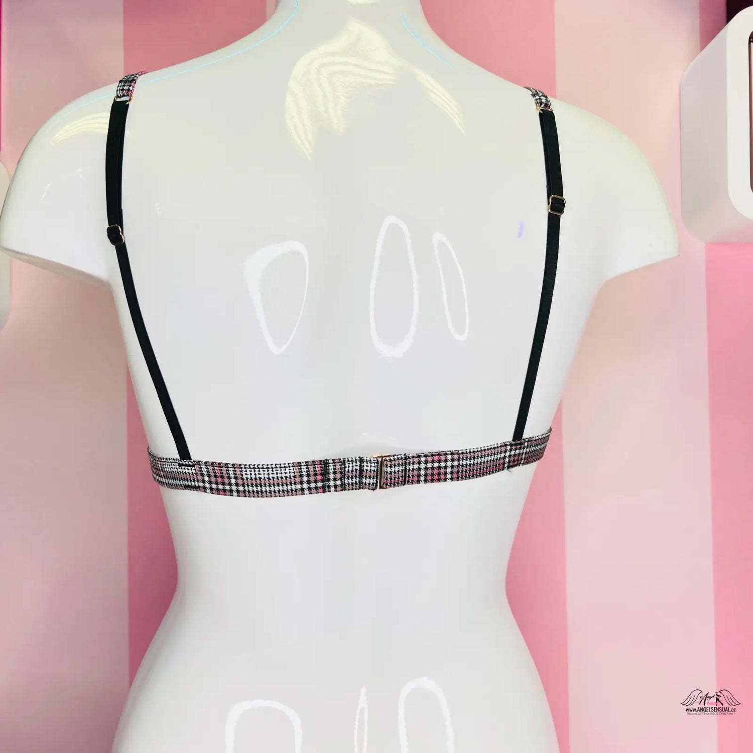 Plaid zadní pohled na braletku Victoria’s Secret s nastavitelnými ramínky a velice příjemného materiálu