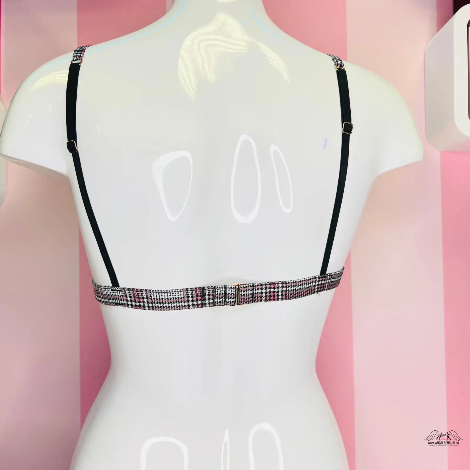 Plaid zadní pohled na braletku Victoria’s Secret s nastavitelnými ramínky a velice příjemného materiálu
