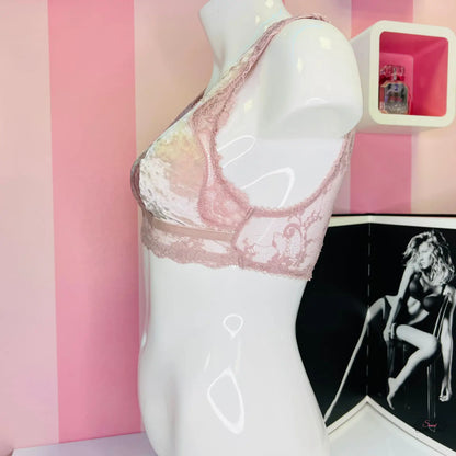 Pink lace braletka Victoria’s Secret s krajkovými zády a sametová braletka