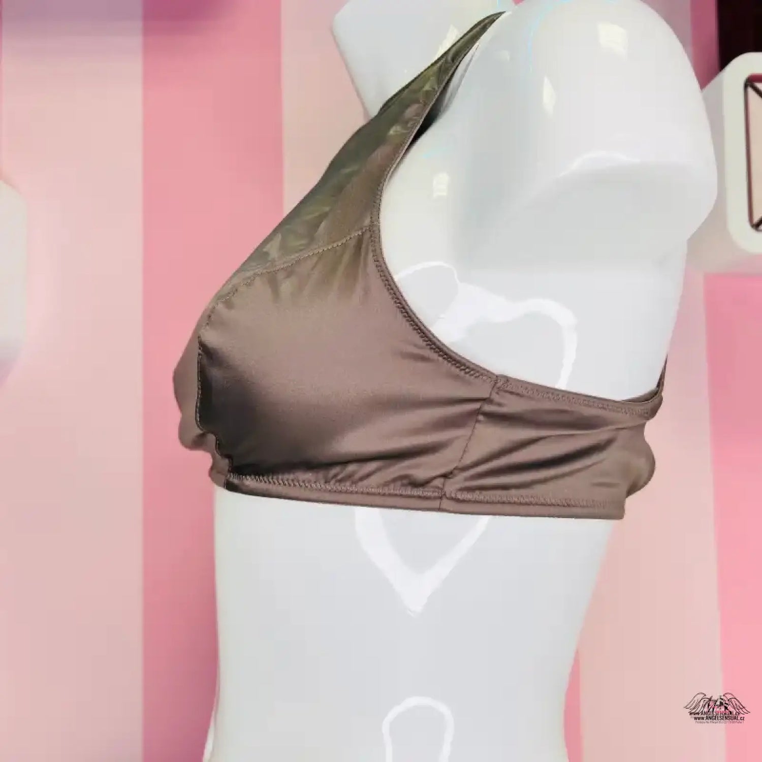 Taupeová podprsenka Victoria’s Secret na modelu, ideální pro lingerie a apparel &amp; accessories