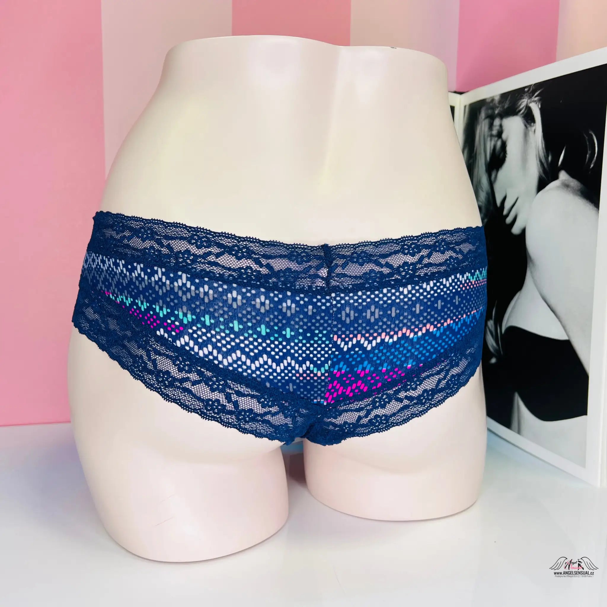Victoria’s Secret brazilské kalhotky Lace-waist Cheeky Panty - Kalhotky