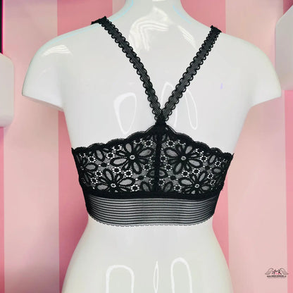 Černý bralet s krajkovým lemem od Agent Provocateur z kolekce Elegantní Celokrajková