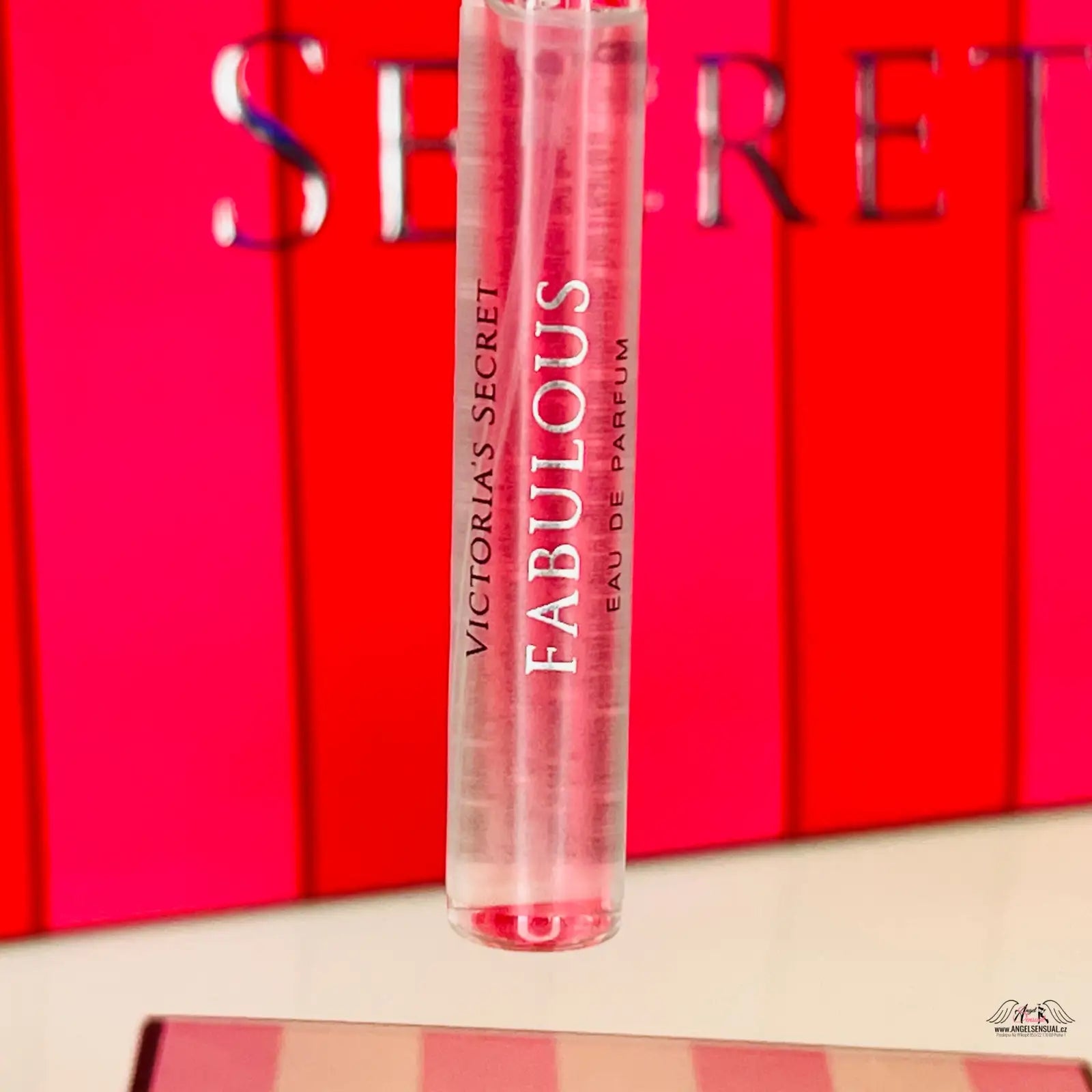Objevte Parfém Victoria’s Secret Fabulous: Květinová Exploze pro Ženy - 7ml / Nové