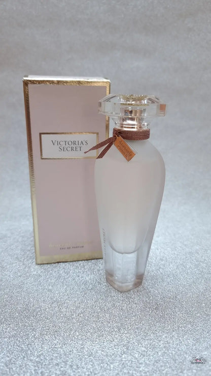 Victoria’s Secret Heavenly Summer edp s lahví a krabicí v jemnými pudrovými odstíny