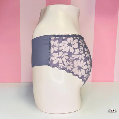 Vase s květinovým vzorem na pohodlných elastických kalhotkách Victoria’s Secret Kalhotky Hipster s Krajkou