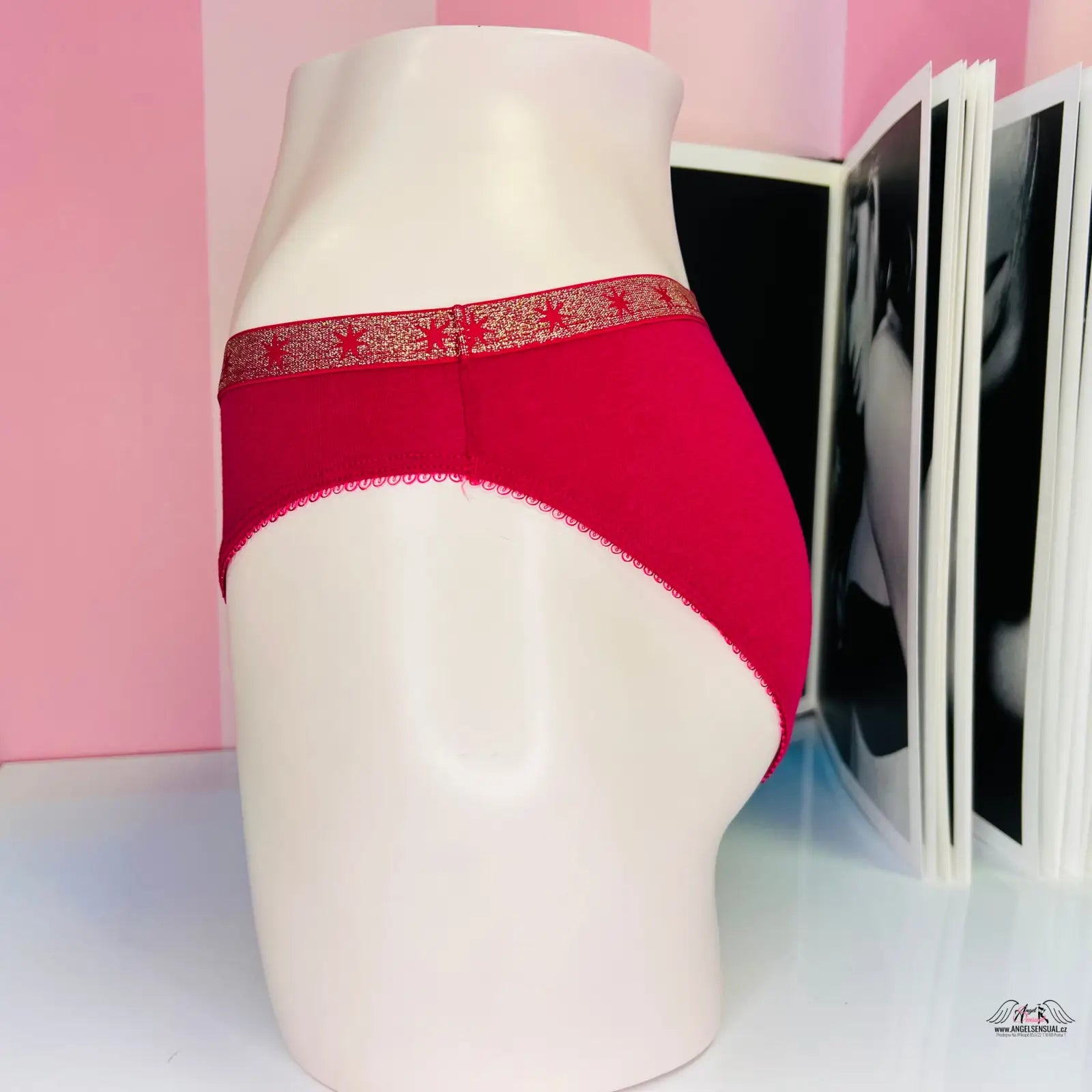 Red kalhotky Victoria’s Secret s vyšším pasem a dekorativním elastickým pasem