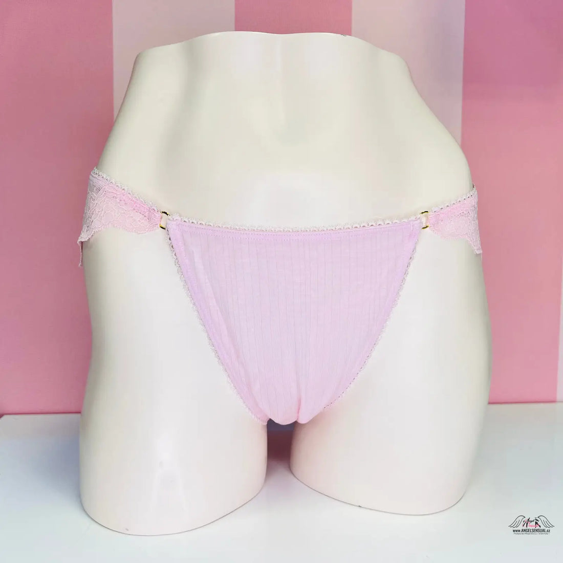 Světle růžové kalhotky Kalhotky Krajkové s tenkými stranami pro každodenní komfort