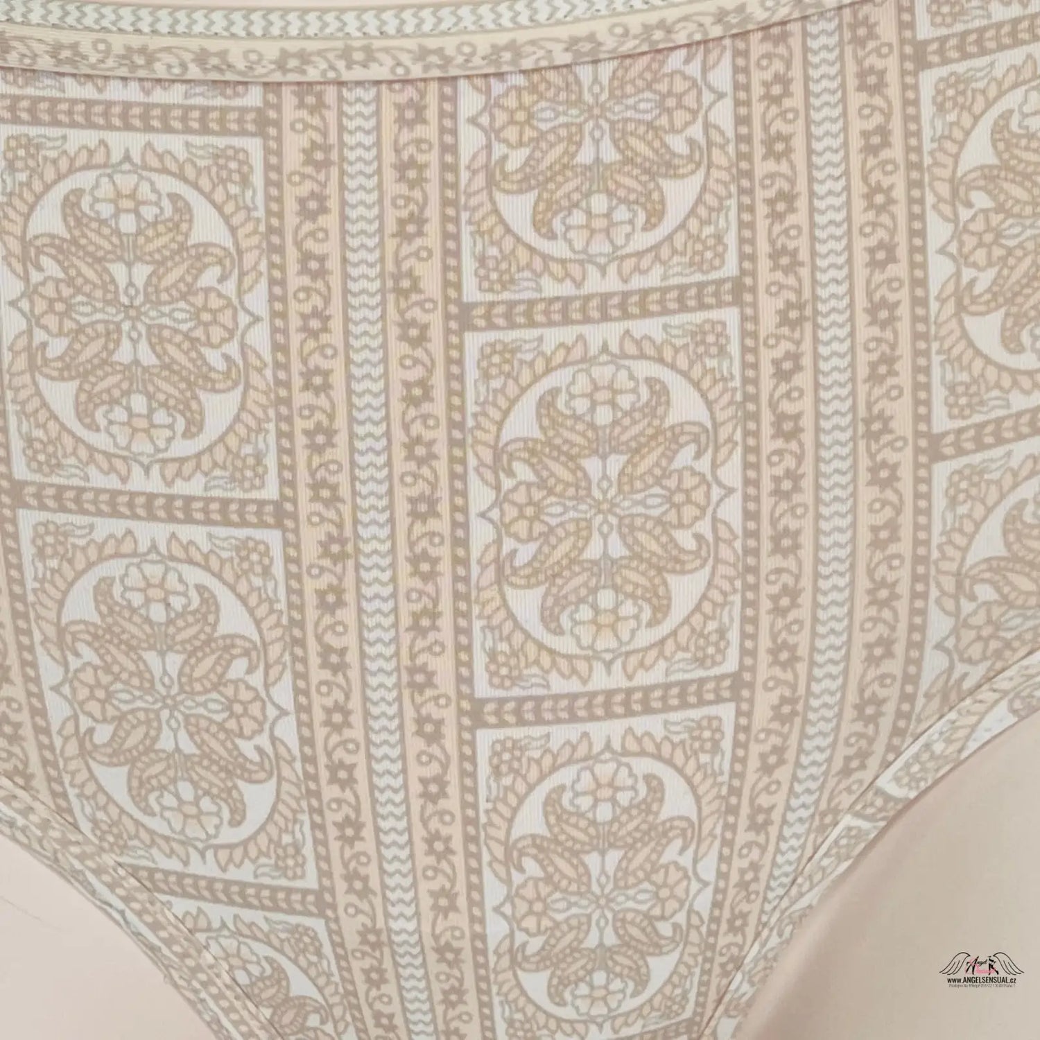 Jemné slipové kalhotky Victoria’s Secret s elegantními ornamenty a květinovými vzory