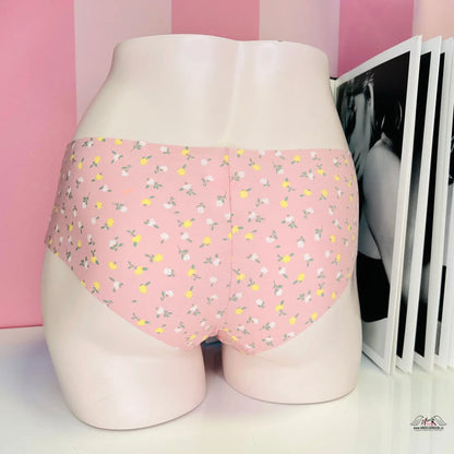 Pink floral kalhotky cheekster z kolekce Victoria’s Secret apparel &amp; accessories