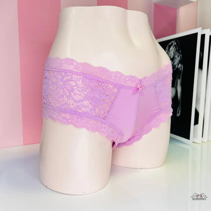 Lavender nízce střižené kalhotky Victoria’s Secret s krajkou a mašličkou