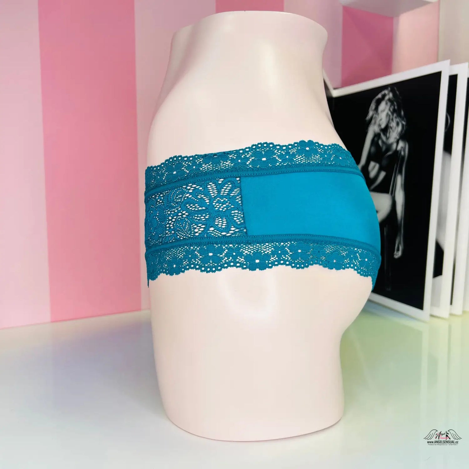 Teal nízce střižené kalhotky Victoria’s Secret s krajkou a mašličkou