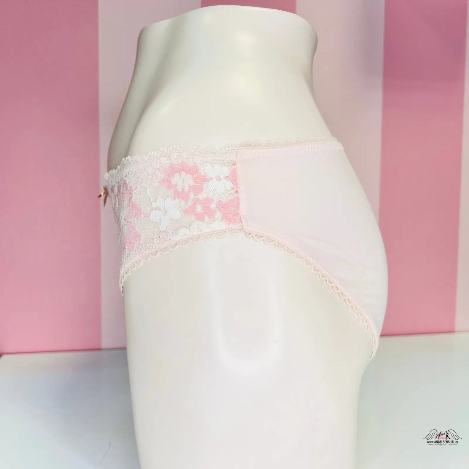 Luxusní jemné kalhotky Victoria’s Secret s elastickou krajkou pro každodenní nošení