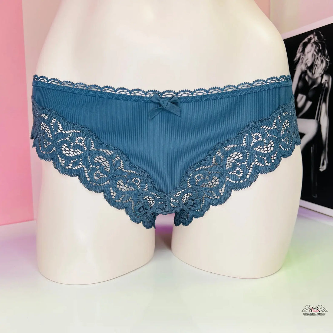 Ženské kalhotky Victoria’s Secret Kalhotky s Krajkou s širokou krajkou pro každodenní nošení