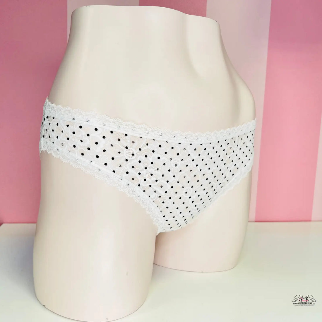 Victoria’s Secret Kalhotky s Puntíky s krajkovými kalhotkami zdobenými hravými puntíky