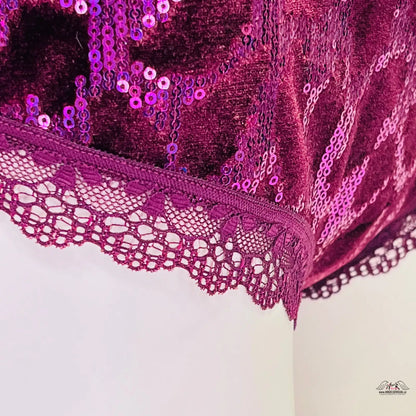 Victoria’s Secret kolekce Very Sexy, velmi svůdné síťované kalhotky s flitry a krajkou