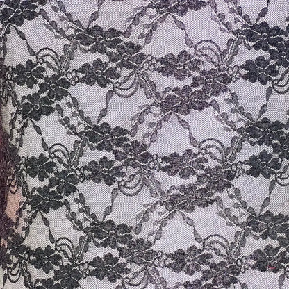 Detailní záběr na černé krajkové plyšové body Victoria’s Secret Krajkové Body Glamour