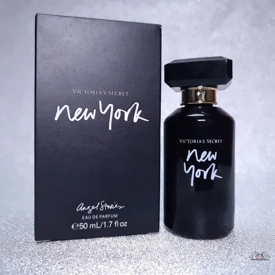 Černá Victoria’s Secret New York Angel Stories Eau de Parfum s rozprašovačem a krabicí