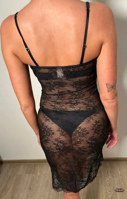 Luxusní černá košilka Victoria’s Secret s krajkovým přehozem, elegantní a smyslná