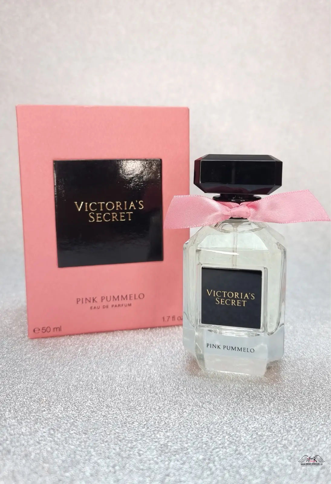 Victoria’s Secret Pink Pummelo citrusová vůně z tajné trend kolekce