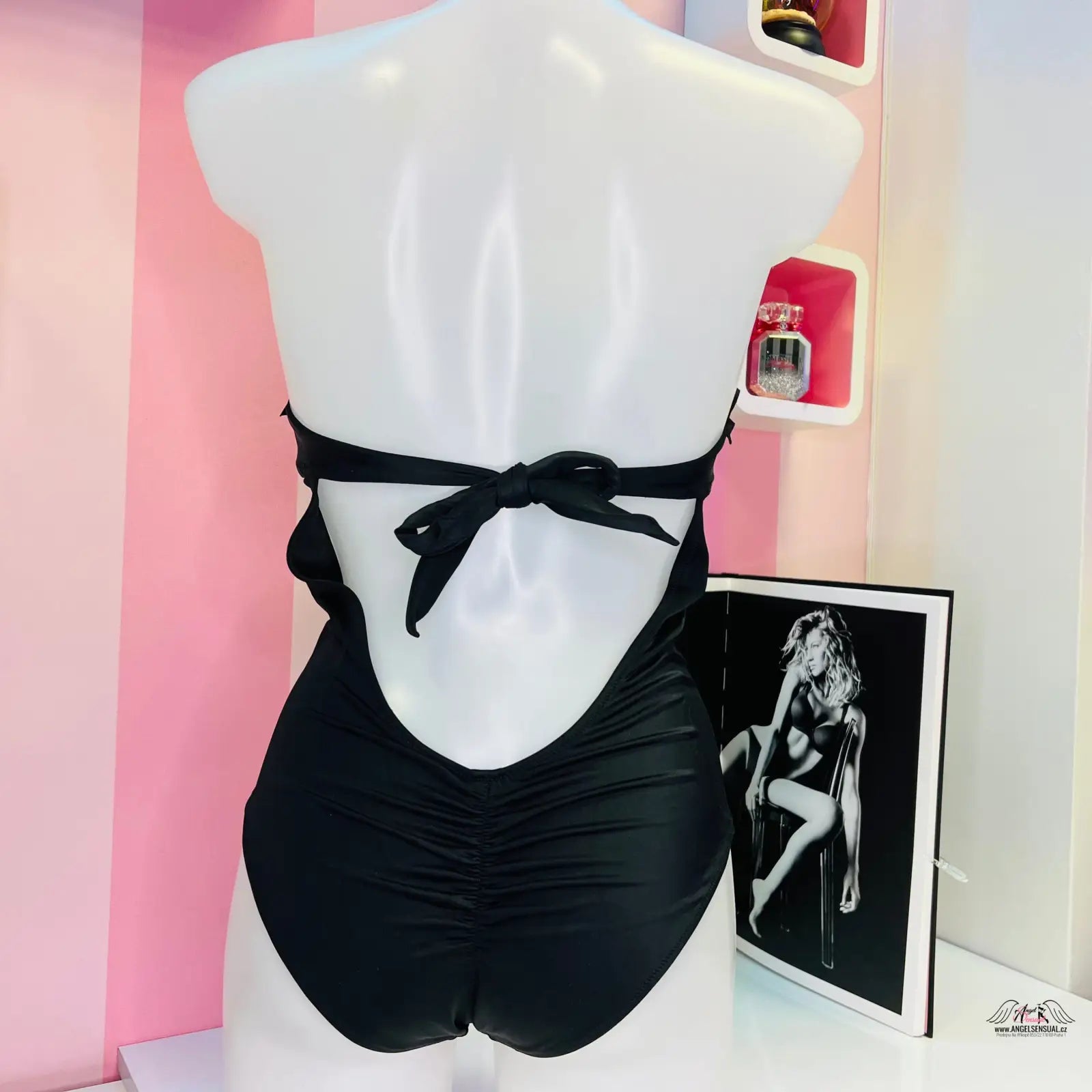 Black jednodílné plavky Victoria’s Secret Plavky Monroe II s ruched detaily a zavázáním