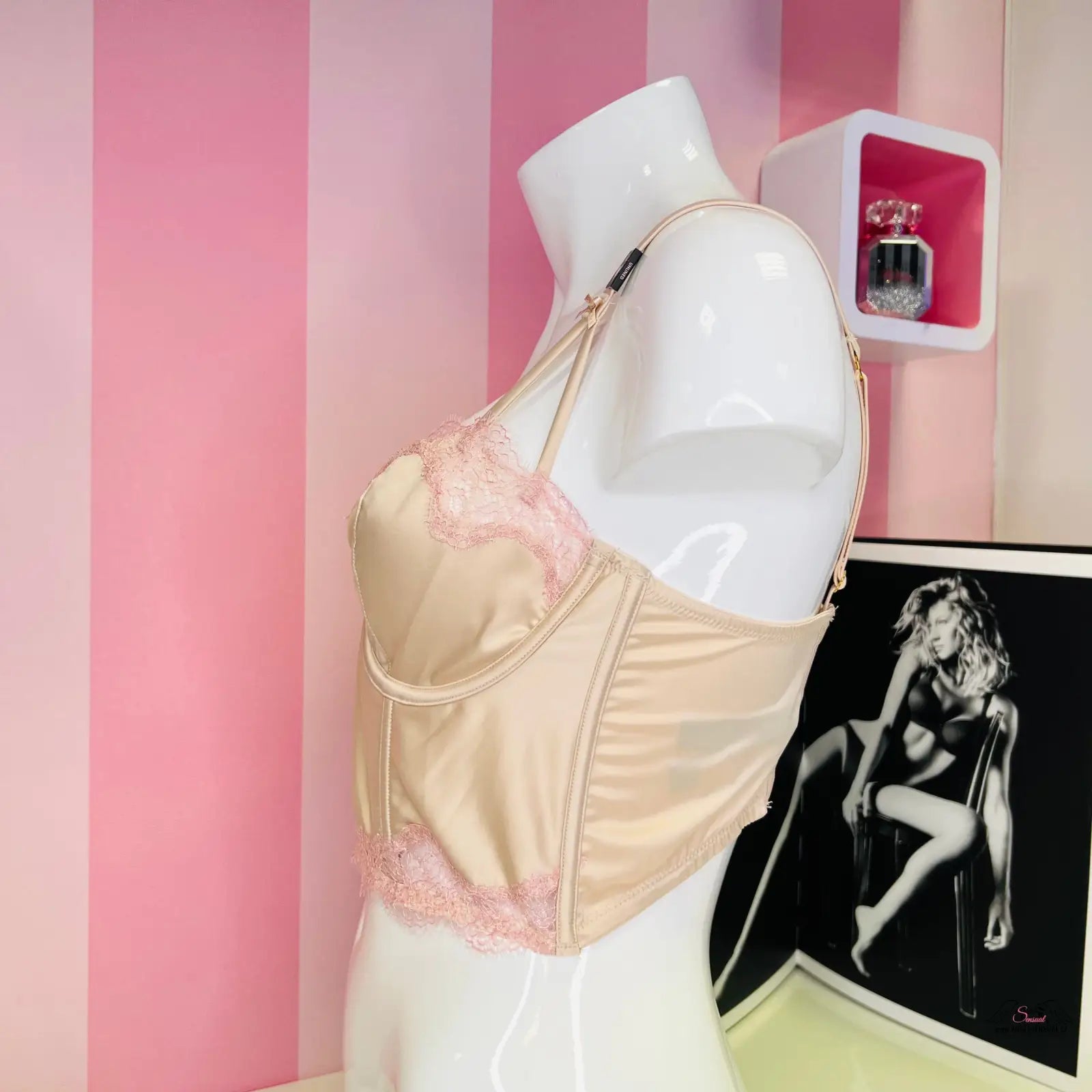 Beige satin bustier with jemnou krajkou a pinkovou krajkou, krémový korzet s nastavitelnými ramínky