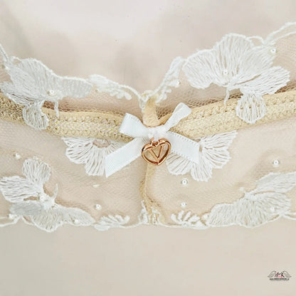 Jemný podvazkový pás Victoria’s Secret s krajkou, motýly a srdíčkem