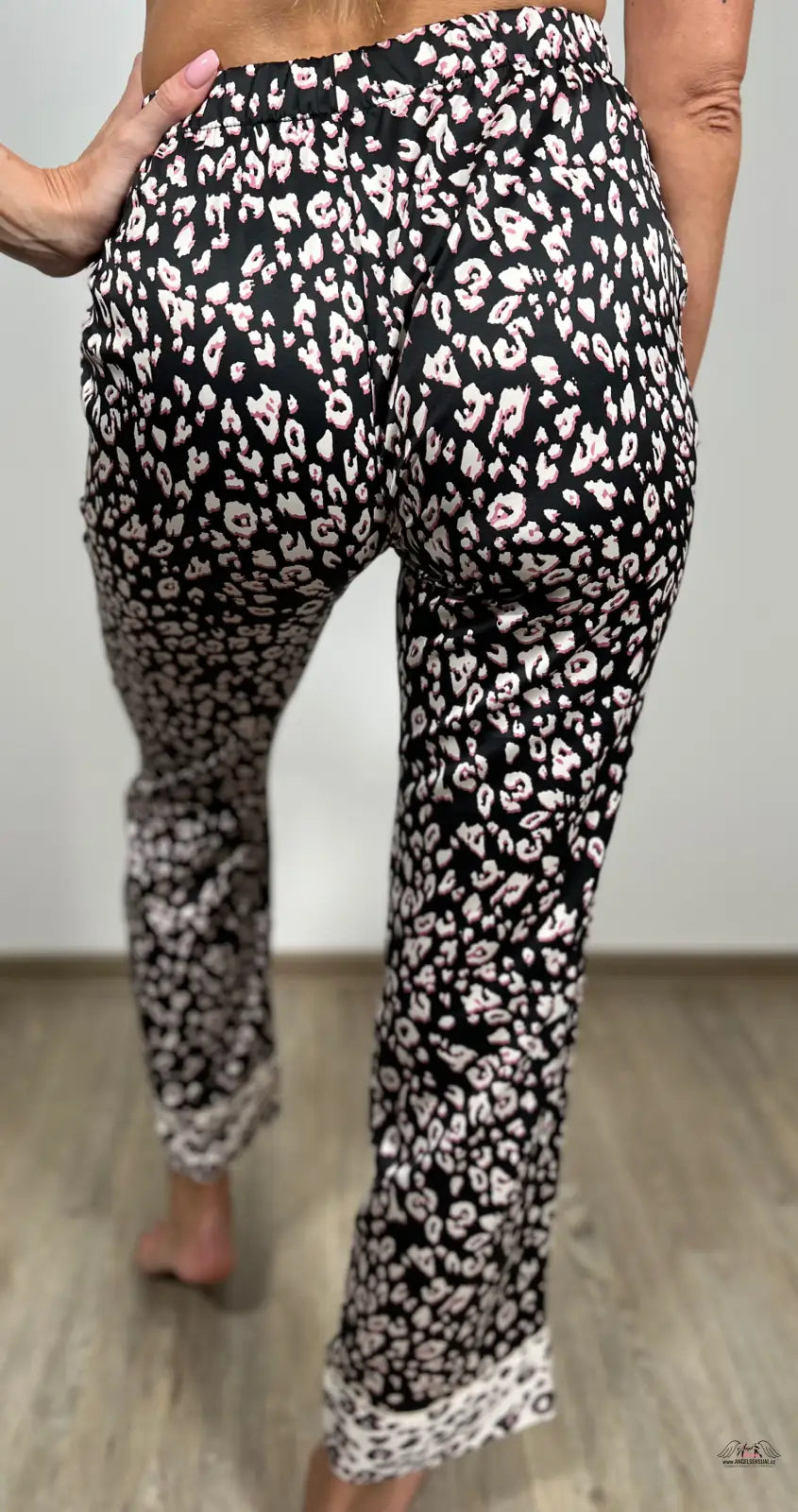 Leopardí pyžamové kalhoty Victoria’s Secret s agent provocateur vzorem