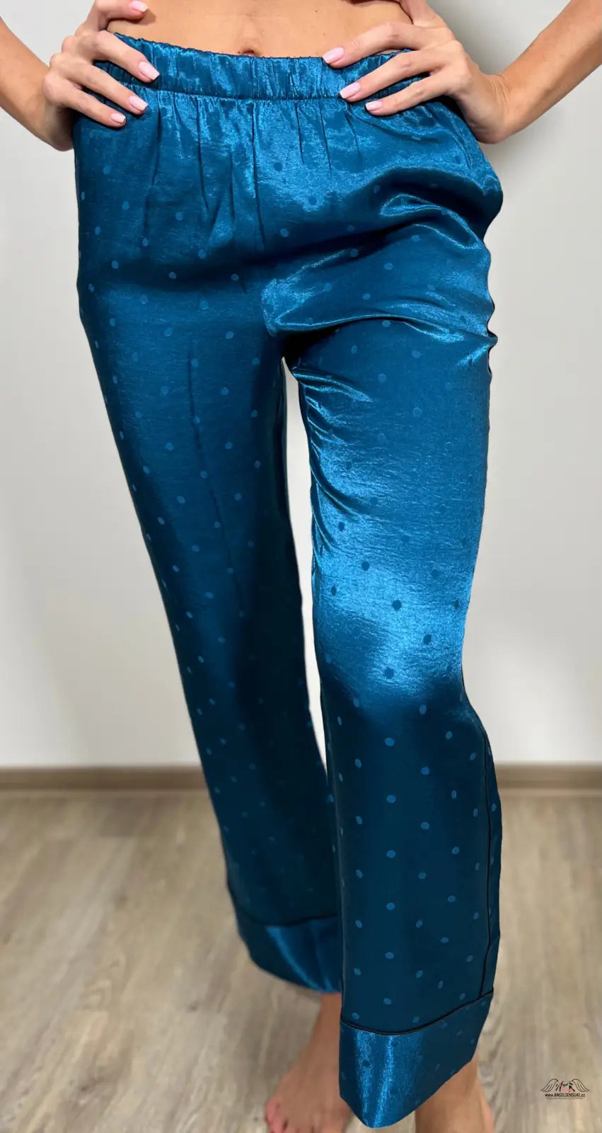 Teal blue polka pants from Victoria’s Secret Hedvábné Saténové Kalhoty collection