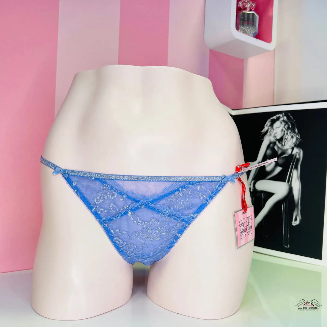 Blue lace thong kalhotky Victoria’s Secret Síťované Kalhotky Více Barev s fashion show elegancí
