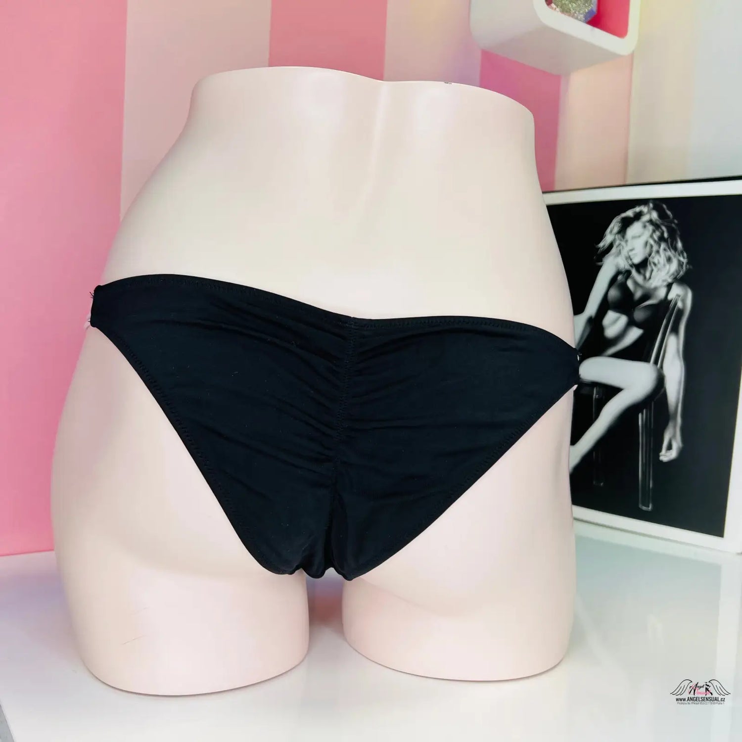 Black bikini bottoms, spodní díl plavek brazilského střihu, Victoria’s Secret Plavky