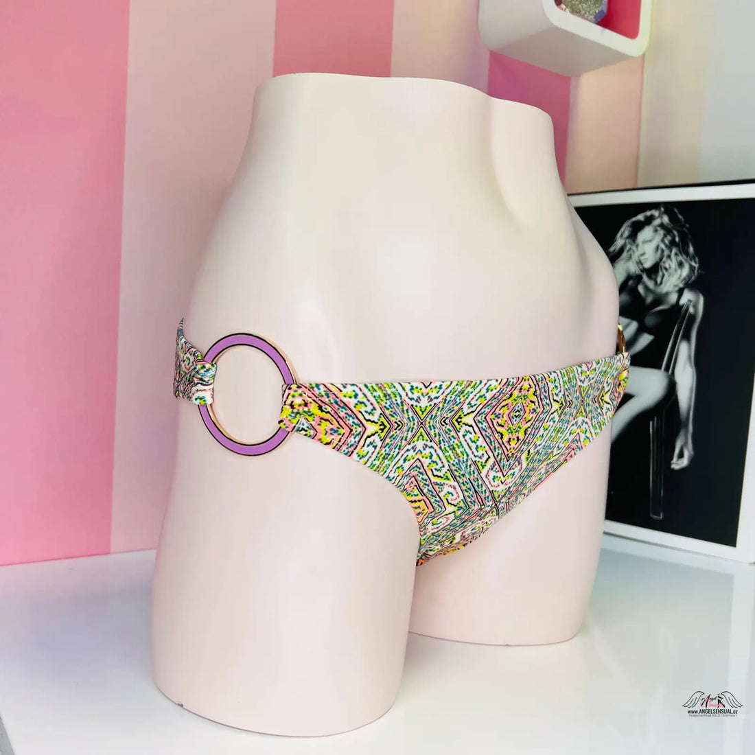 Luxusní spodní díl plavek s kovovými kruhy a zlatou aplikací, Victoria’s Secret