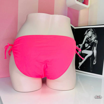 Hot pink bikini bottoms with prošívaným volánkem, stylový spodní díl plavek
