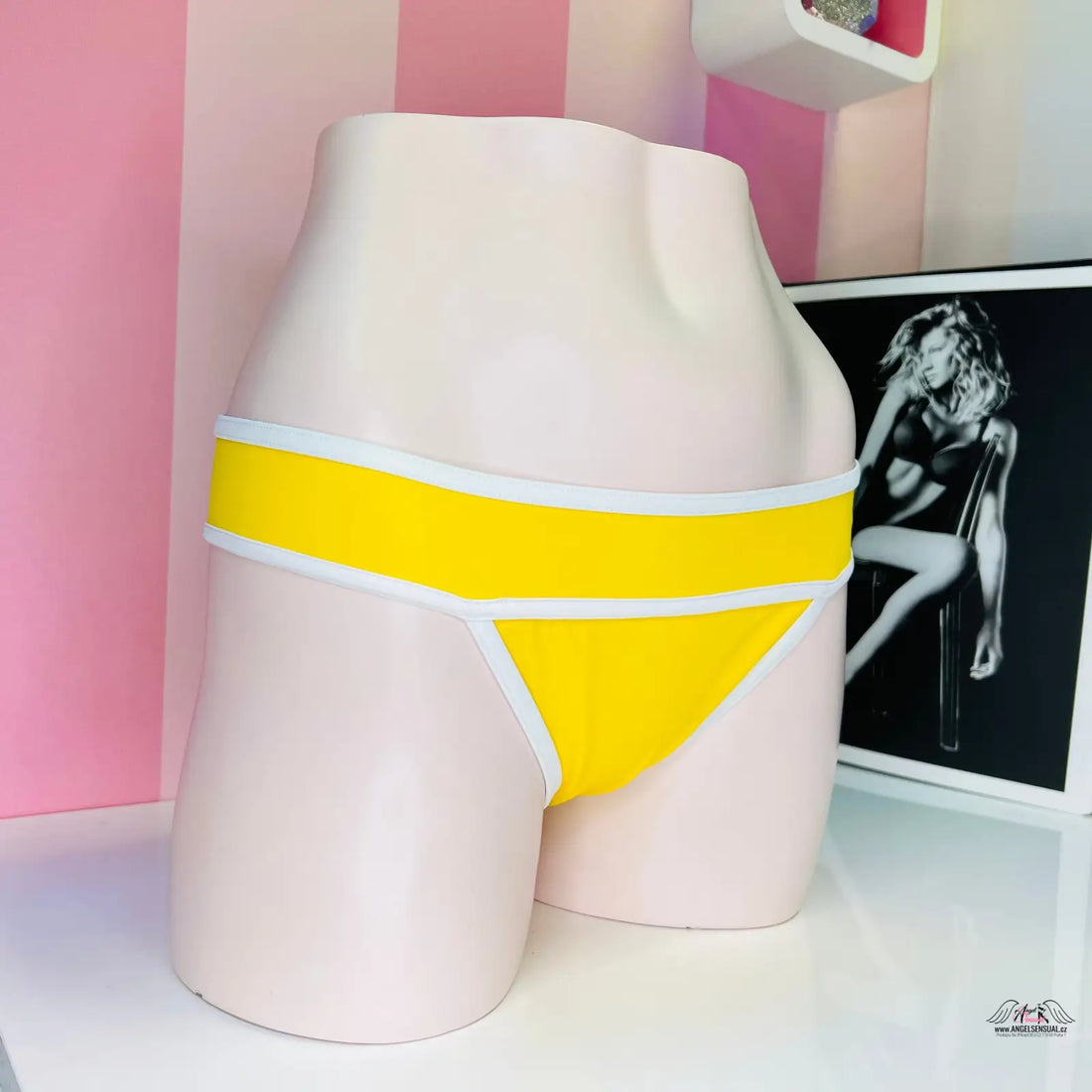 Luxusní spodní díl plavek se zlatou aplikací, žluté a bílé barvy, Victoria’s Secret