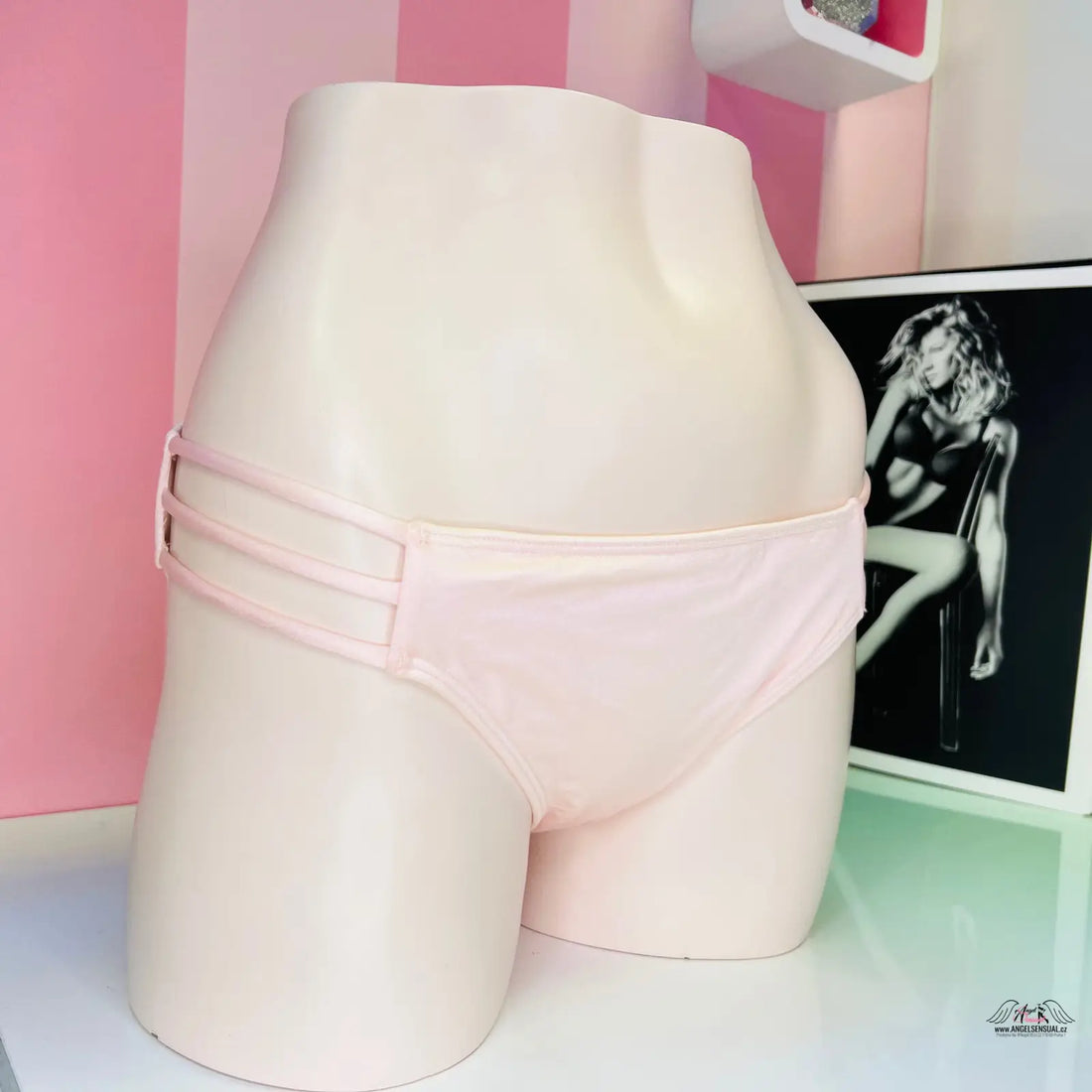 Pink bikini bottoms with zlatou aplikací, třpytivý spodní díl plavek s jemnými proužky