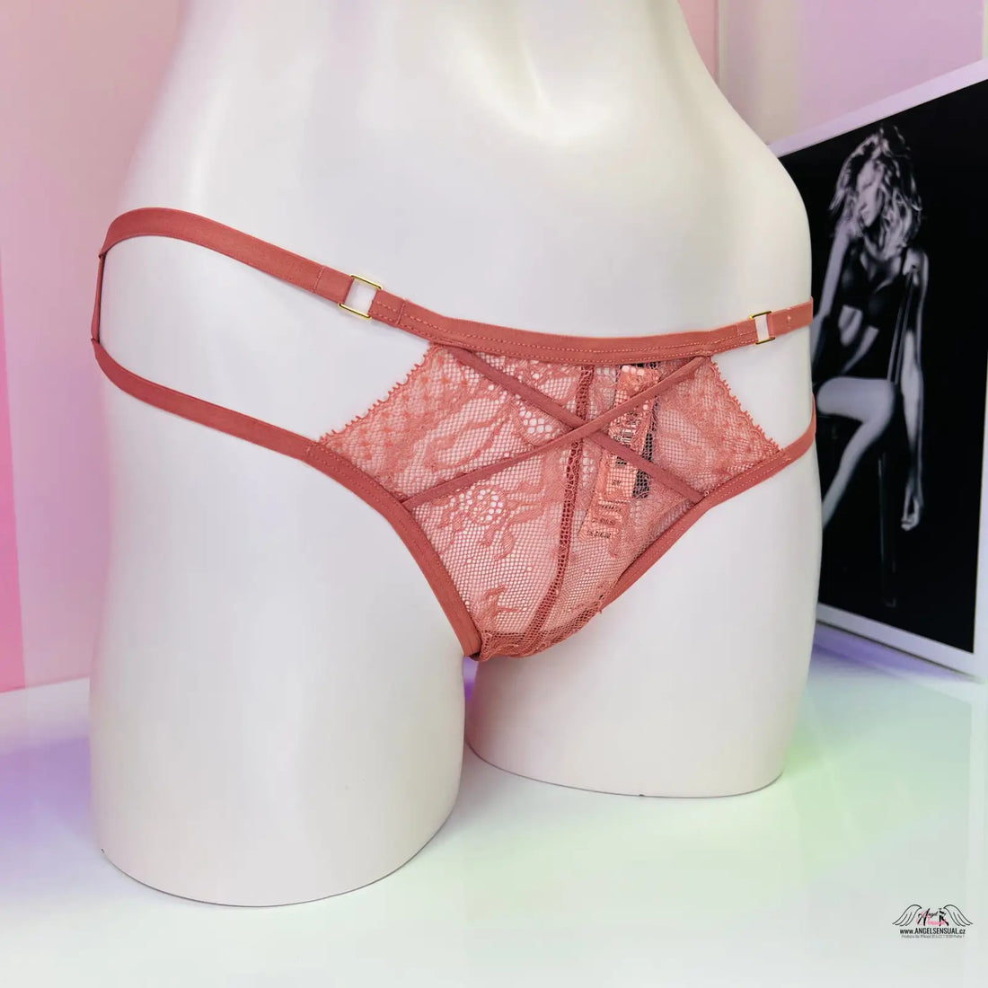 Pink krajková tanga s nastavitelnými popruhy, sexy strappy tanga od Victoria’s Secret