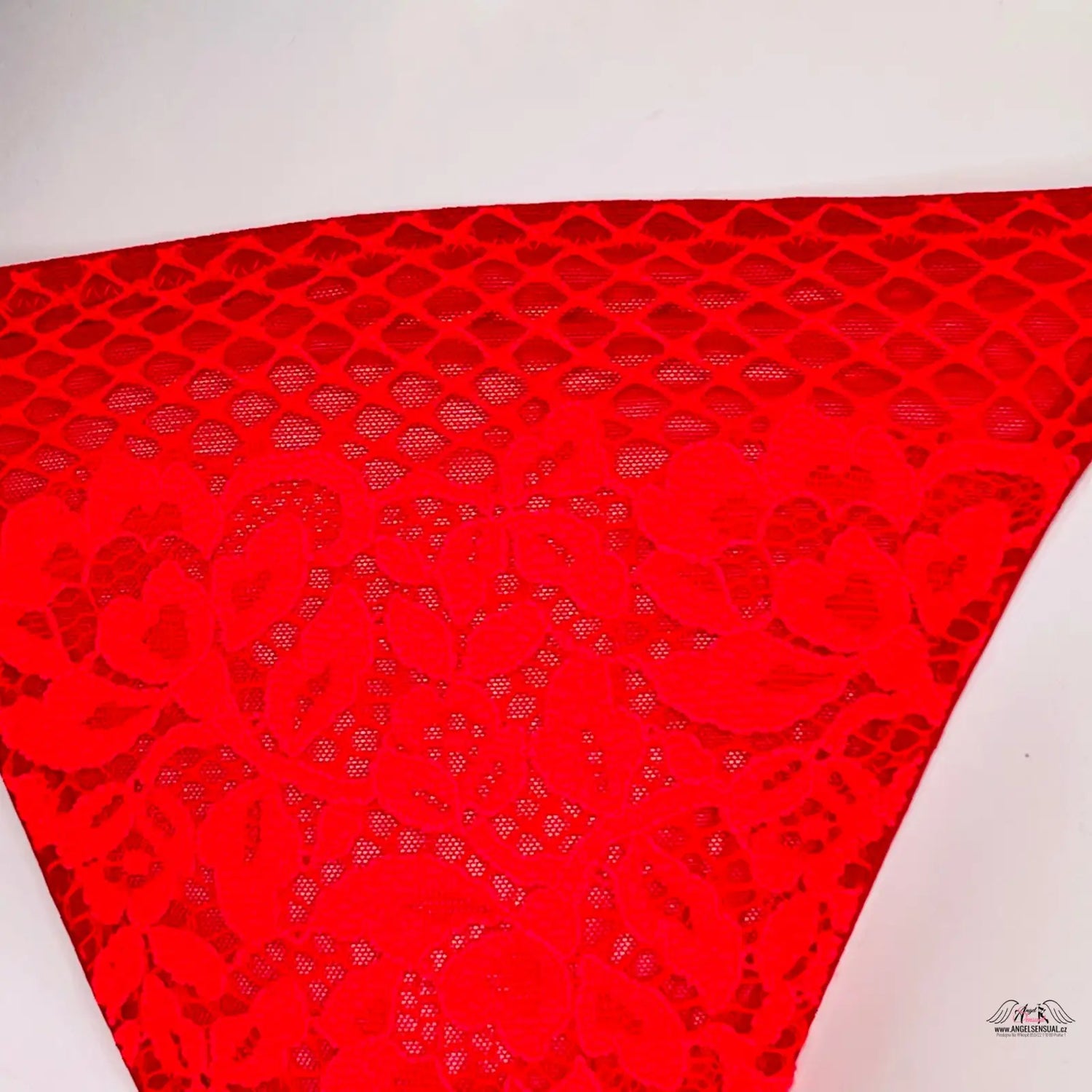 Elegantní celokrajkové tanga Victoria’s Secret Tanga Celokrajkové pro tanga fashion show