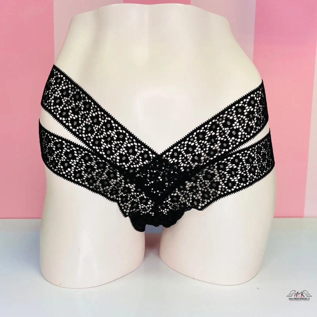 Černé spodní prádlo Victoria’s Secret Tanga Krajkové s bílou krajkou, svůdná černá